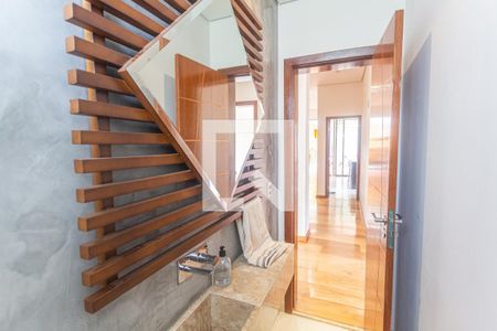 Lavabo de casa à venda com 5 quartos, 192m² em Paraíso, Belo Horizonte