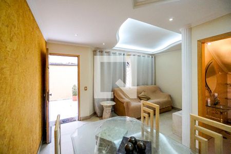 Sala de casa de condomínio à venda com 2 quartos, 115m² em Chácara Seis de Outubro, São Paulo