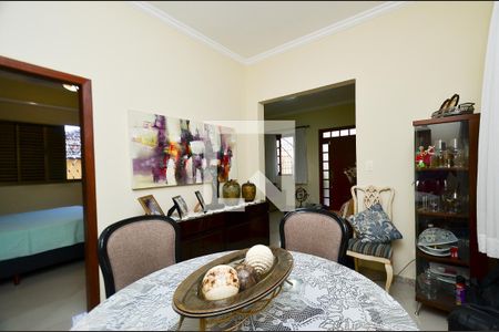 Sala de casa à venda com 3 quartos, 550m² em Colégio Batista, Belo Horizonte