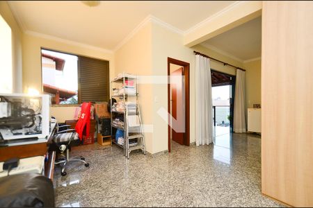 Sala de casa à venda com 3 quartos, 550m² em Colégio Batista, Belo Horizonte