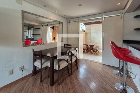 Sala de casa de condomínio à venda com 3 quartos, 111m² em Taboão, São Bernardo do Campo