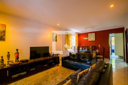 Sala de casa à venda com 2 quartos, 90m² em Jardim Stetel, Santo André