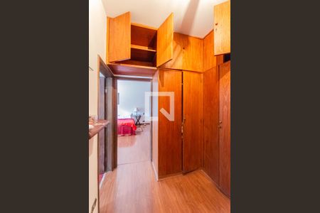 Closet da suíte 1 de casa para alugar com 5 quartos, 452m² em Vila Mariana, São Paulo