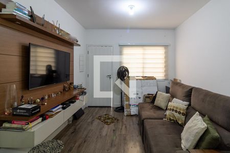 Sala de Estar de casa de condomínio à venda com 2 quartos, 73m² em Vila Romano, São Paulo