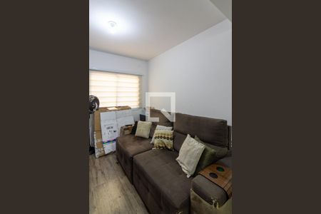 Sala de Estar de casa de condomínio à venda com 2 quartos, 73m² em Vila Romano, São Paulo