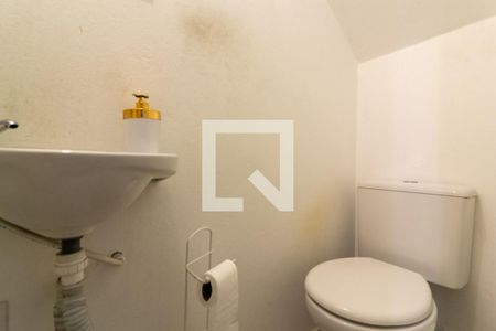 Lavabo de casa de condomínio à venda com 2 quartos, 73m² em Vila Romano, São Paulo