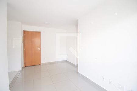 Sala de apartamento para alugar com 2 quartos, 50m² em Colubandê, São Gonçalo