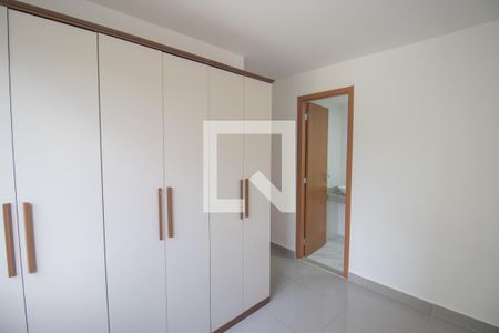 Suíte de apartamento para alugar com 2 quartos, 50m² em Colubandê, São Gonçalo