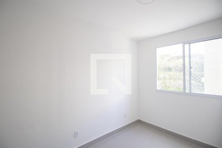 Suíte de apartamento para alugar com 2 quartos, 50m² em Colubandê, São Gonçalo