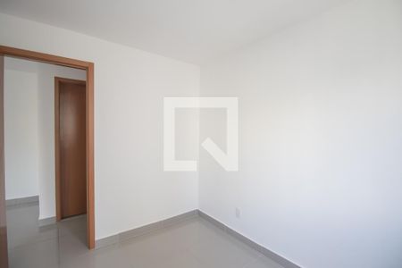 Quarto de apartamento para alugar com 2 quartos, 50m² em Colubandê, São Gonçalo