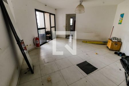 Sala de apartamento à venda com 2 quartos, 75m² em Chácara Agrindus, Taboão da Serra