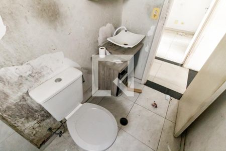 Banheiro de apartamento à venda com 2 quartos, 75m² em Chácara Agrindus, Taboão da Serra