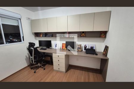 Quarto de apartamento à venda com 2 quartos, 55m² em Camaquã, Porto Alegre