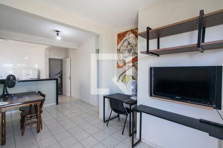 Sala de apartamento para alugar com 2 quartos, 65m² em Umuarama, Uberlândia