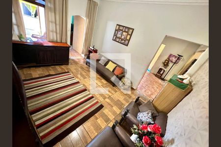 Sala de casa à venda com 5 quartos, 479m² em Tupi, Belo Horizonte