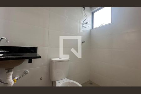 Banheiro de kitnet/studio à venda com 1 quarto, 27m² em Serra, Belo Horizonte