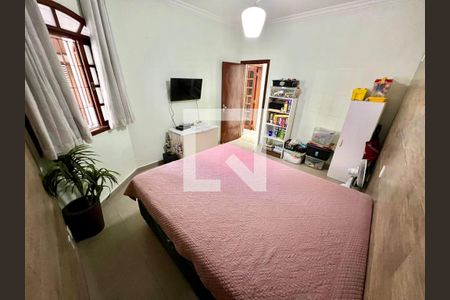 Quarto 1 de casa para alugar com 3 quartos, 240m² em São João Batista, Belo Horizonte