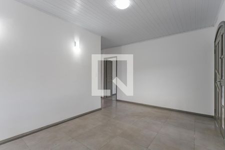 Sala de casa à venda com 3 quartos, 101m² em Santa Maria Goretti, Porto Alegre