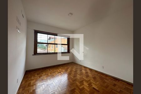 Casa à venda com 5 quartos, 228m² em Santo Antônio, Belo Horizonte