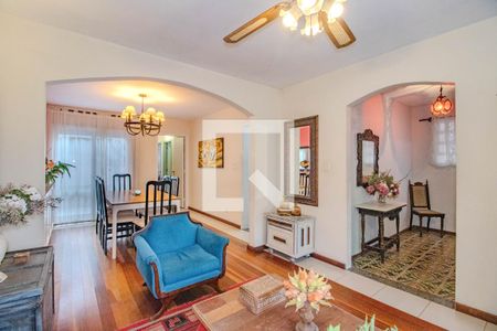 Sala de casa à venda com 5 quartos, 268m² em Parque Santa Fé, Porto Alegre