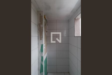 Banheiro de kitnet/studio à venda com 1 quarto, 22m² em Vila Guilhermina, São Paulo