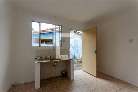Cozinha de casa para alugar com 1 quarto, 40m² em Parque Maria Domitila, São Paulo