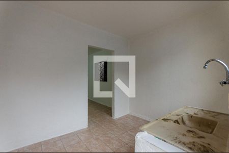 Cozinha de casa para alugar com 1 quarto, 40m² em Parque Maria Domitila, São Paulo