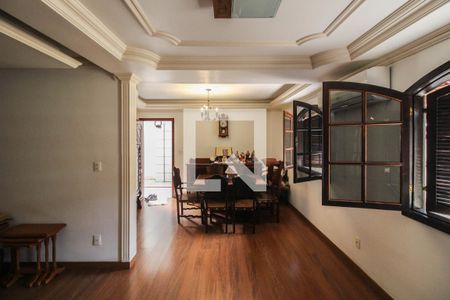 Sala de casa para alugar com 4 quartos, 250m² em Rocha Sobrinho, Mesquita
