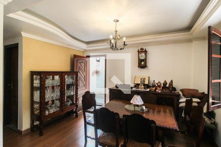 Sala de casa para alugar com 4 quartos, 250m² em Rocha Sobrinho, Mesquita