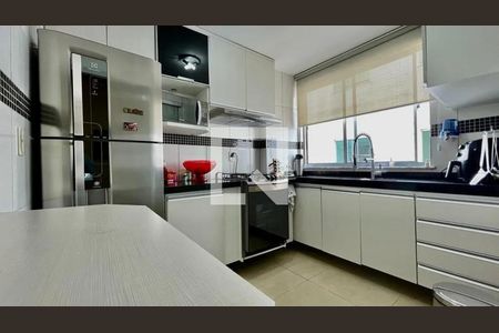 Cozinha de apartamento à venda com 3 quartos, 360m² em Dom Cabral, Belo Horizonte