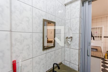 Lavabo de casa à venda com 4 quartos, 185m² em Vila Lucinda, Santo André