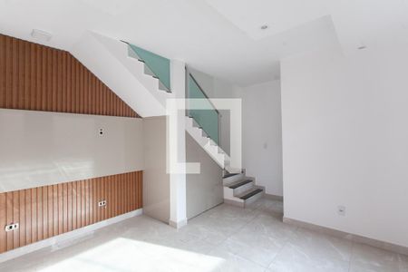 Sala de casa à venda com 2 quartos, 85m² em Cândida Ferreira, Contagem