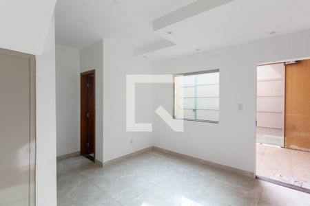 Sala de casa à venda com 2 quartos, 85m² em Cândida Ferreira, Contagem