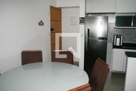 Sala de apartamento para alugar com 2 quartos, 65m² em Nova Mirim, Praia Grande