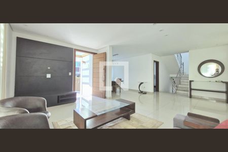 Sala de casa de condomínio à venda com 4 quartos, 350m² em Condados da Lagoa, Lagoa Santa