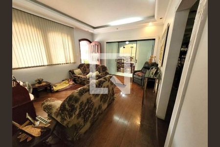 Casa à venda com 3 quartos, 230m² em Nova Petrópolis, São Bernardo do Campo