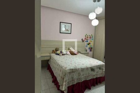 Casa à venda com 4 quartos, 230m² em Jardim Ocara, Santo André