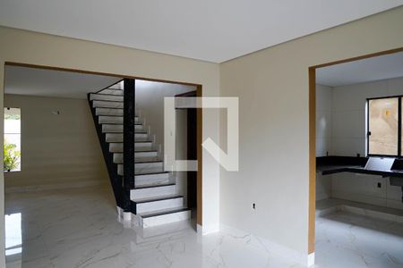 Sala de casa para alugar com 4 quartos, 600m² em Parque Sao Jorge, Aparecida de Goiânia