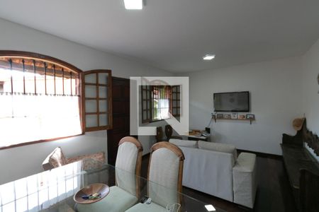 Sala de casa de condomínio à venda com 3 quartos, 180m² em Paquetá, Belo Horizonte