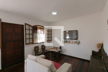 Sala de casa de condomínio à venda com 3 quartos, 180m² em Paquetá, Belo Horizonte