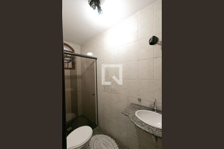 Banheiro de casa de condomínio à venda com 3 quartos, 180m² em Paquetá, Belo Horizonte