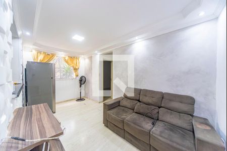 Sala de apartamento para alugar com 2 quartos, 55m² em Parque São Vicente, Santo André
