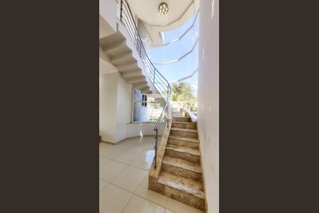 Sala de casa de condomínio à venda com 4 quartos, 360m² em , Campinas