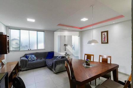 Sala de casa à venda com 4 quartos, 138m² em Santa Terezinha, Belo Horizonte