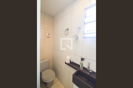 Banheiro de apartamento para alugar com 1 quarto, 35m² em Centro, Nilópolis