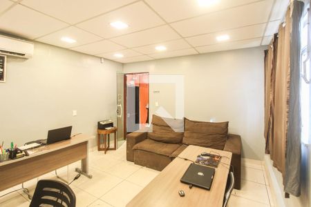 Sala/Quarto de apartamento para alugar com 1 quarto, 35m² em Centro, Nilópolis