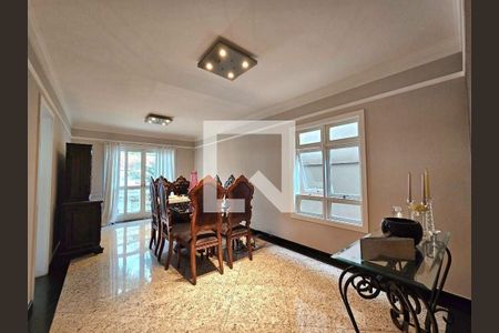 Casa à venda com 4 quartos, 418m² em Jardim Leonor Mendes de Barros, São Paulo