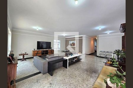 Casa à venda com 4 quartos, 418m² em Jardim Leonor Mendes de Barros, São Paulo