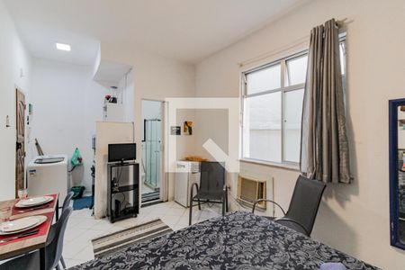 Sala/Quarto de casa à venda com 1 quarto, 20m² em Copacabana, Rio de Janeiro