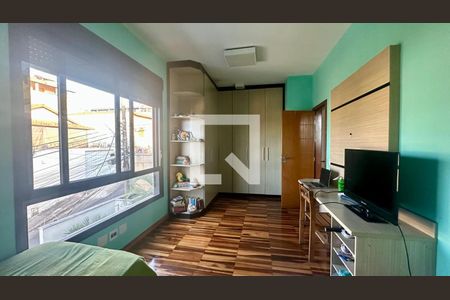 Quarto de casa à venda com 5 quartos, 192m² em Paraíso, Belo Horizonte